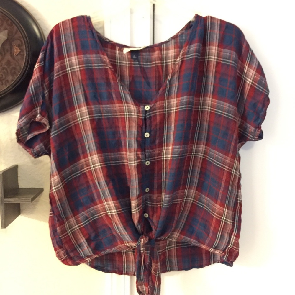 2 tie waist crop tops